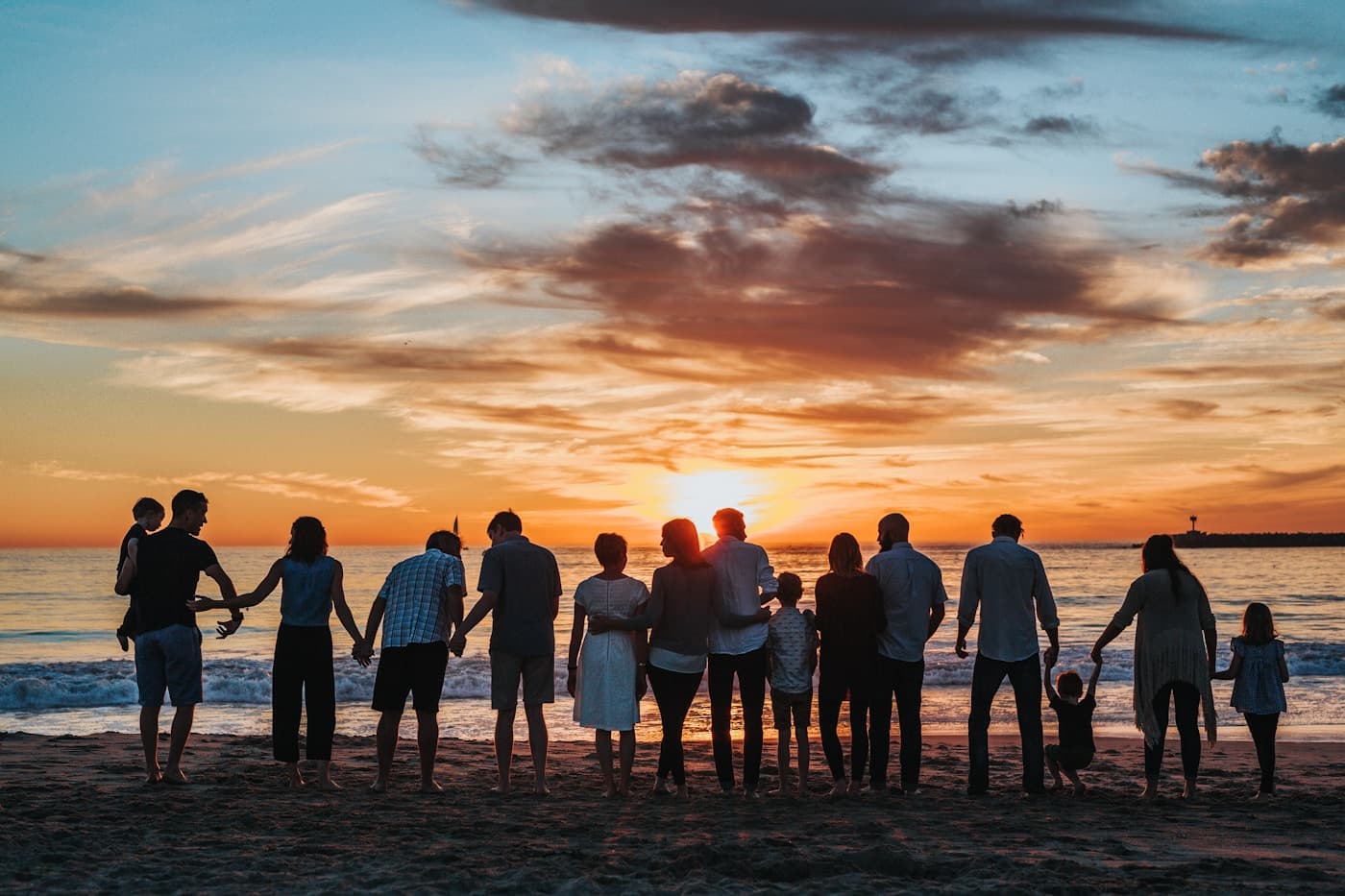 Una familia compartiendo tiempo juntos